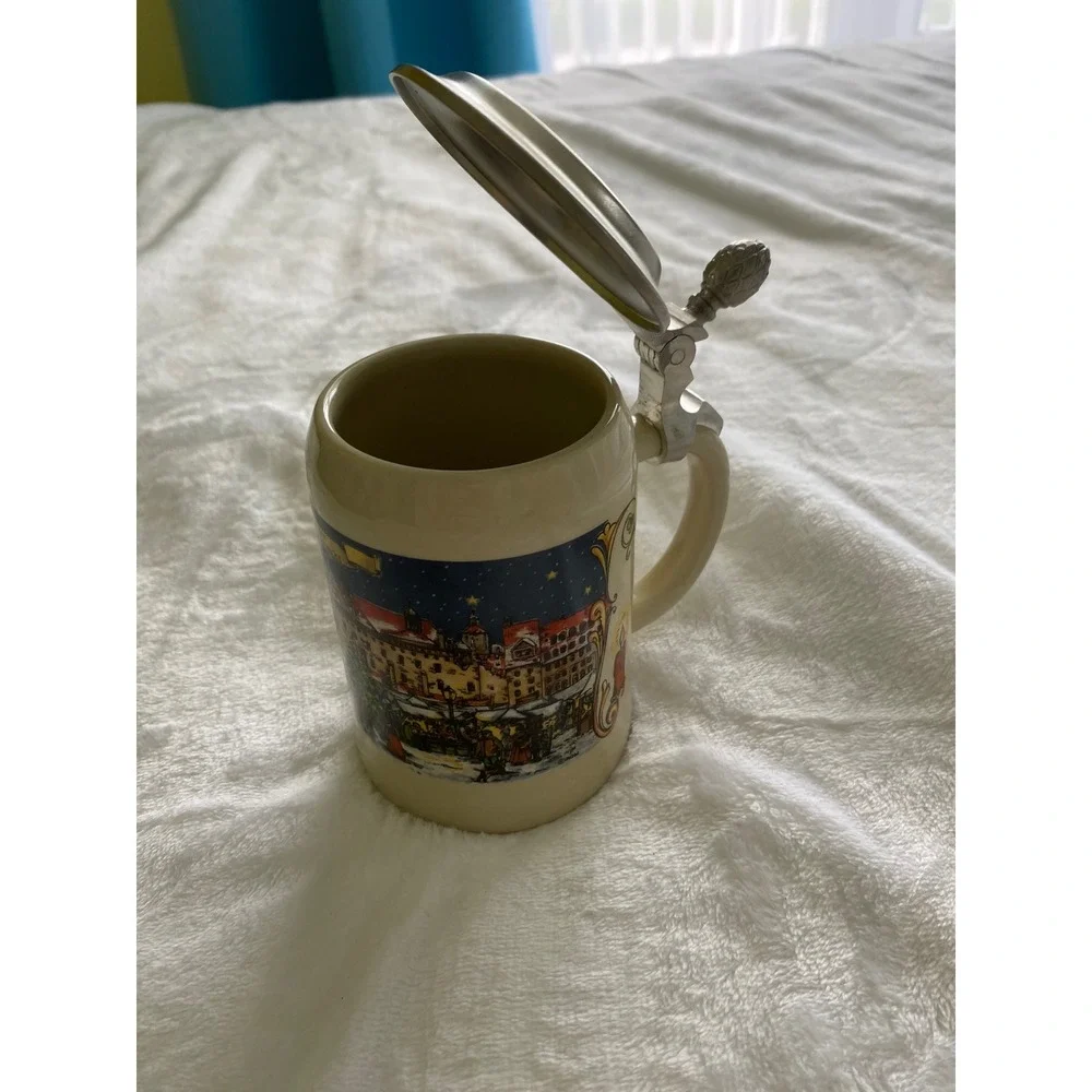 Nurnberger Christkindlesmarkt German Beer Stein 0.25L Metal Lid Gary Holiday Mug